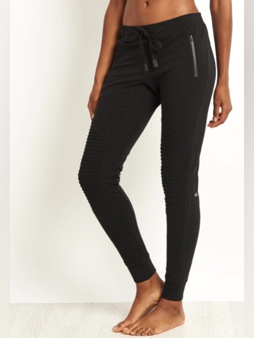 Alo moto sweatpants in black